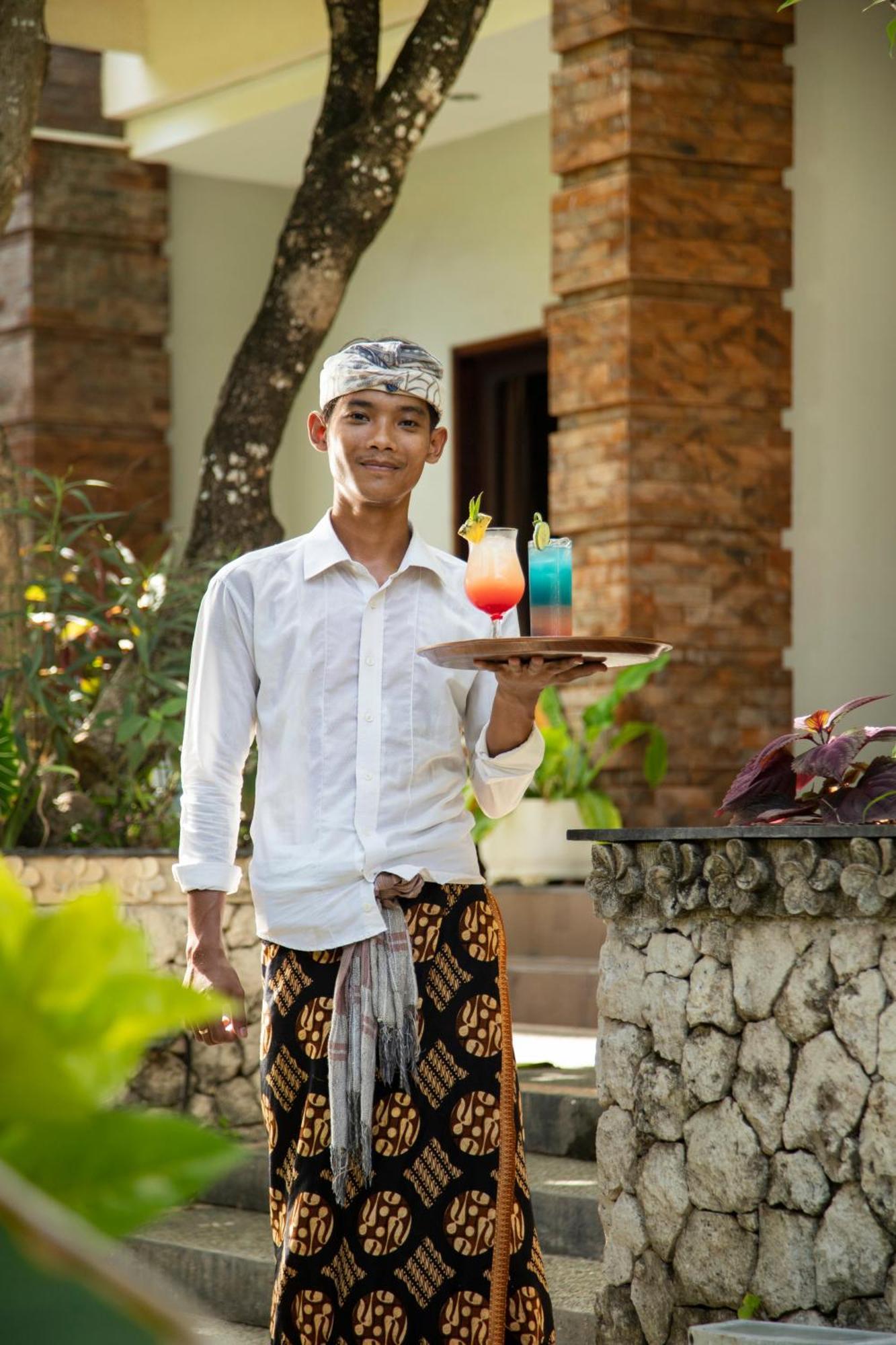 Legian Village Beach Resort - CHSE Certified Exterior foto