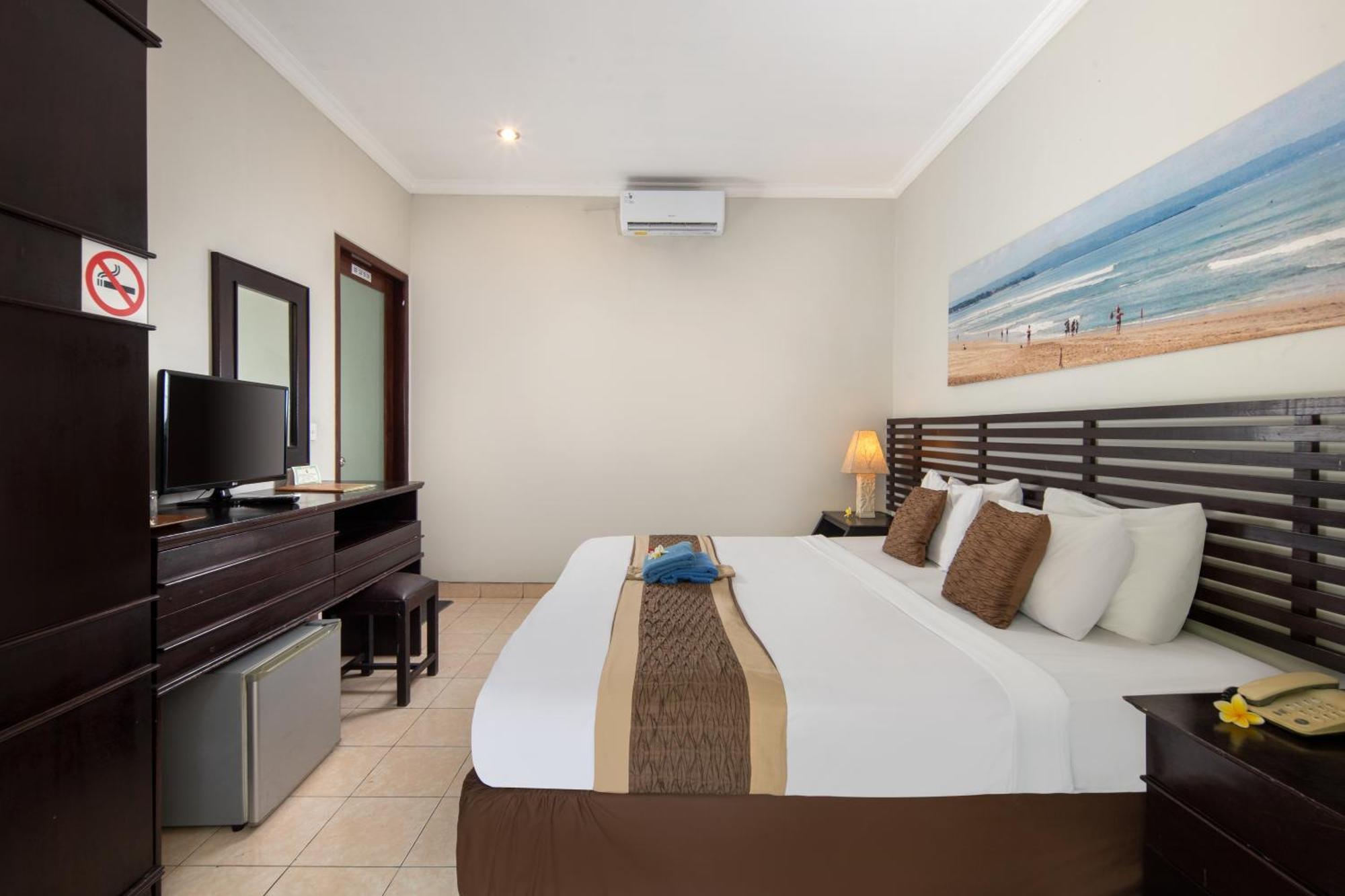 Legian Village Beach Resort - CHSE Certified Zimmer foto